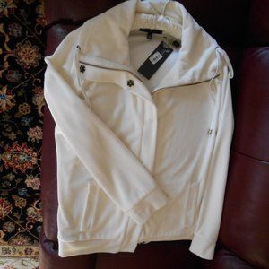 Ladies Jones of New York Velour 2 pc set Cream